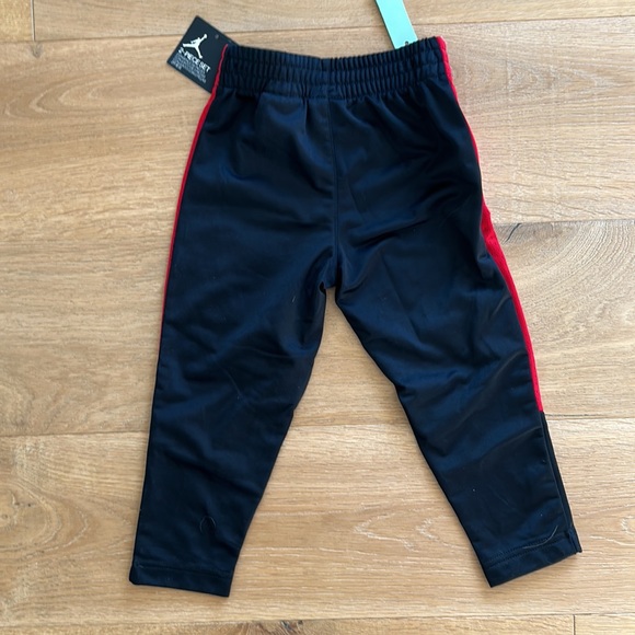 Jordan 3T 2 Piece Set - Picture 7 of 7